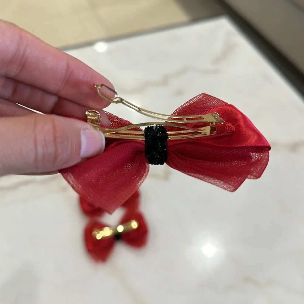Red black ribbon bow clips